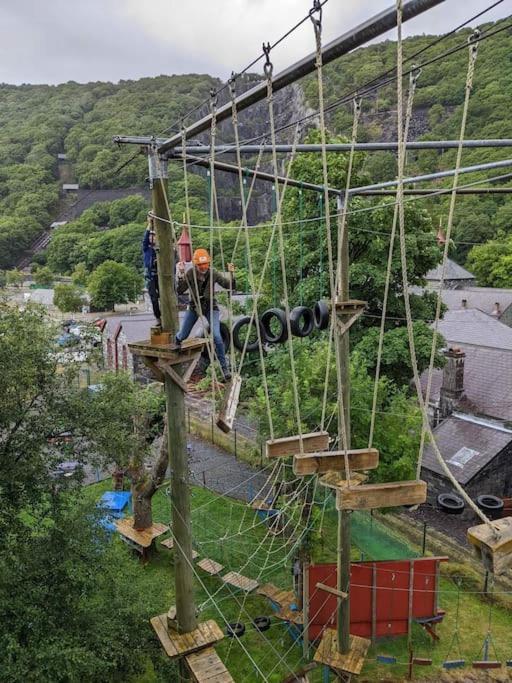 Perfect For Snowdon. Groups, Families+Dogs Welcome 란베리스 외부 사진